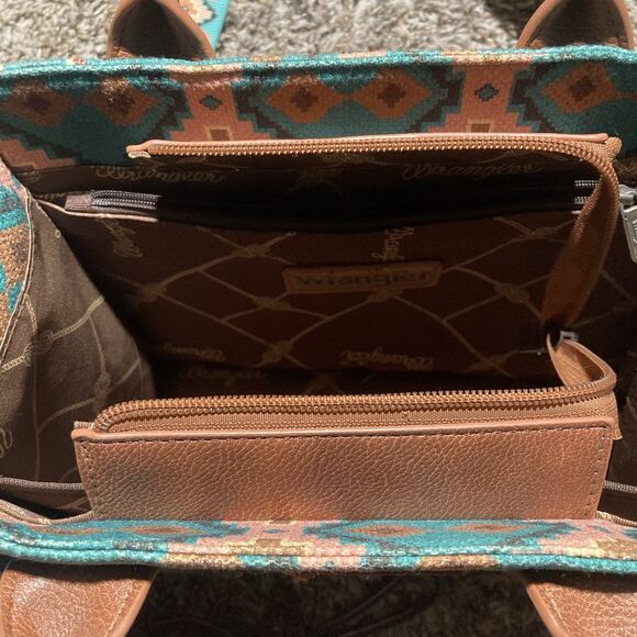 Wrangler Southwestern Small Crossbody Tote Bag Green Western WG2203-8120S STQ - Picture 7 of 12